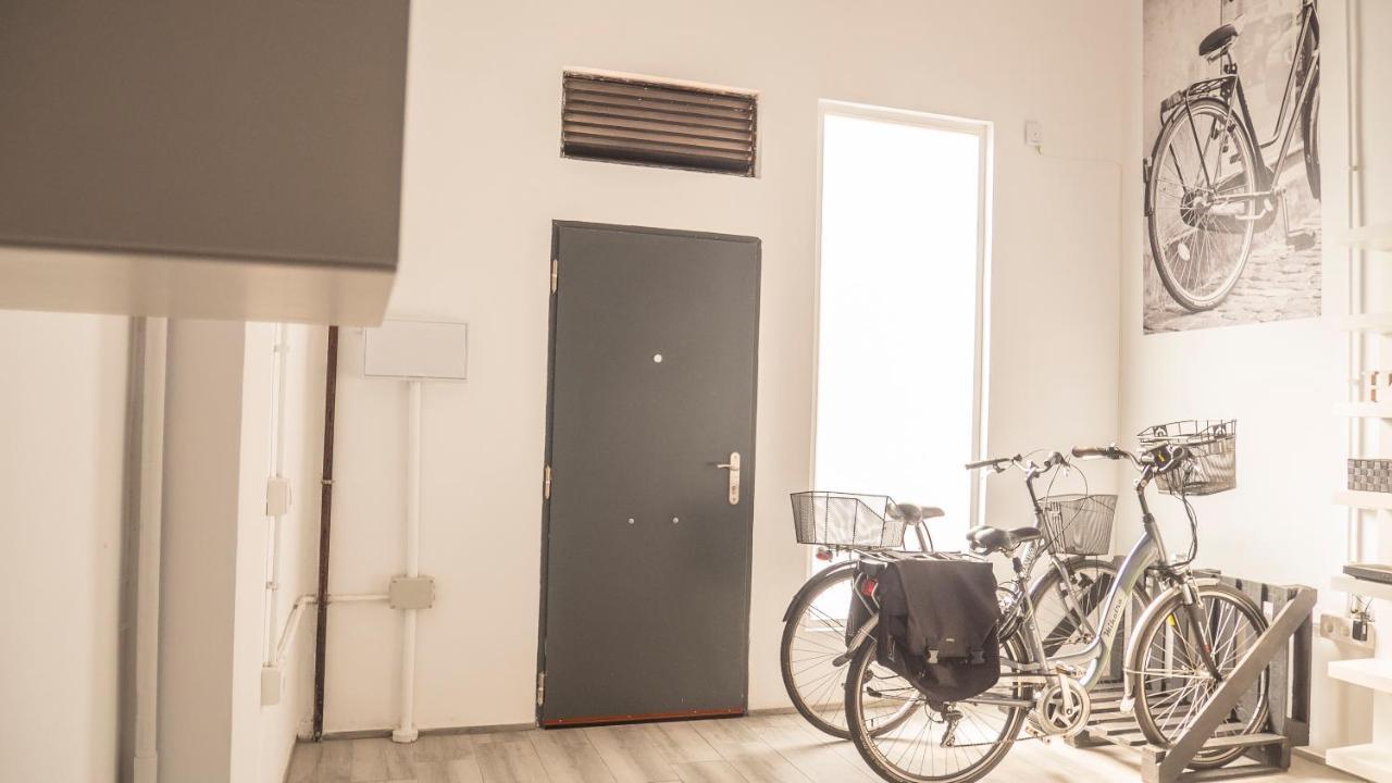 Appartement Amplio Apartamento Con Bicicletas à Valence Extérieur photo